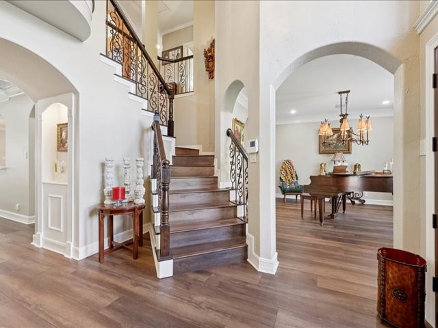 2700 Spurlock Road Nederland, TX 77627 - Photo 19 of 44 a view of entryway and hall with wooden floor