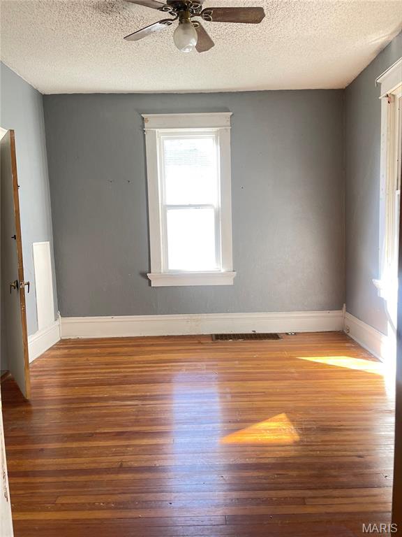 415 East Maple Street Scott City, MO 63780 - Photo 3 of 11