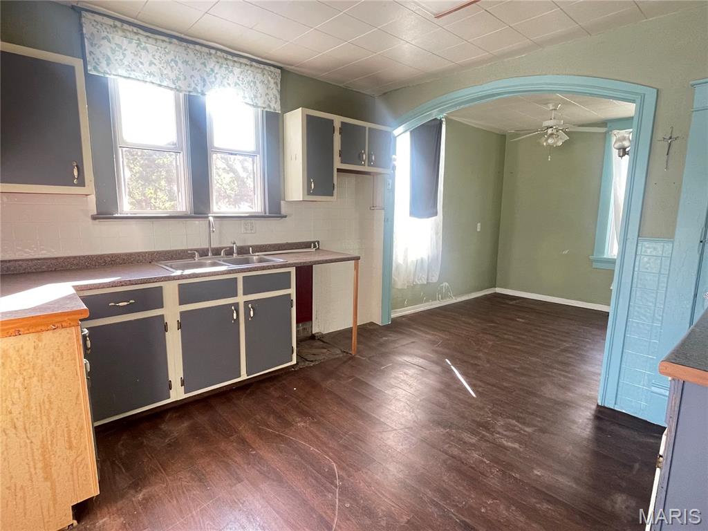 415 East Maple Street Scott City, MO 63780 - Photo 6 of 11