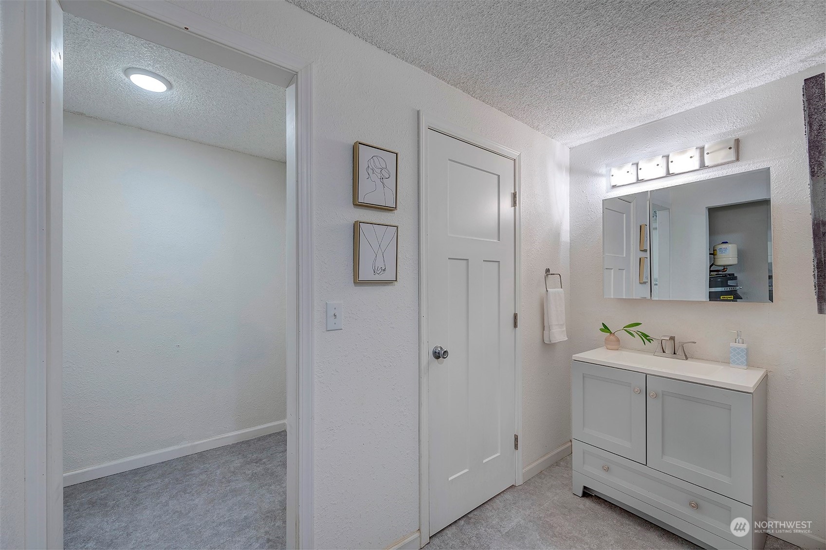 820 Cady Road, Unit C101 Everett, WA 98203 - Photo 12 of 21 Gallery Image 12