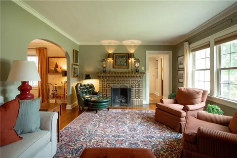 $735,000 | 604 West 70th Street, Kansas City, MO 64113