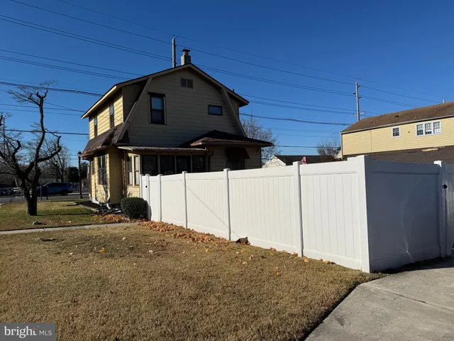 $305,000 | 400 North Black Horse Pike, Runnemede, NJ 08078