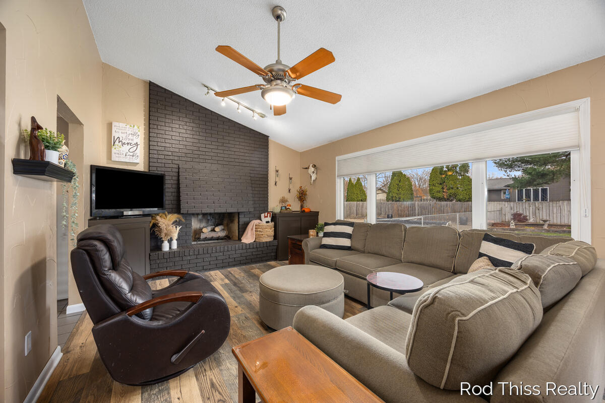 7918 22nd Avenue Jenison, MI 49428 - Photo 14 of 41 7918-22nd_015