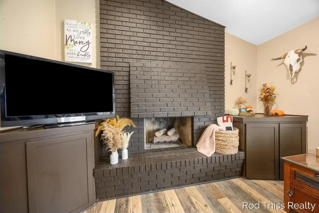 $390,000 | 7918 22nd Avenue, Jenison, MI 49428