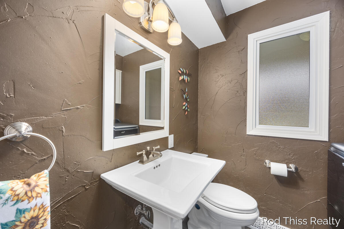 7918 22nd Avenue Jenison, MI 49428 - Photo 17 of 41 7918-22nd_018