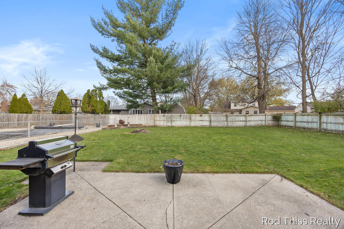 7918 22nd Avenue Jenison, MI 49428 - Photo 38 of 41 7918-22nd_040