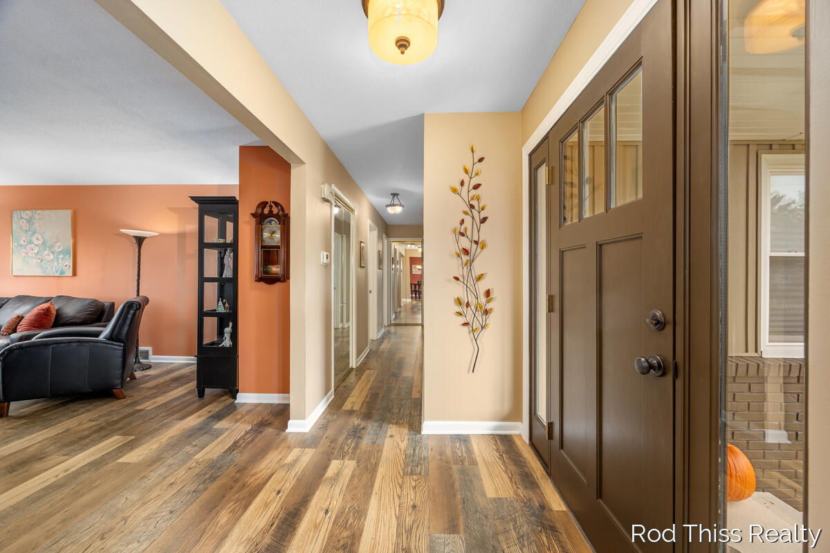 7918 22nd Avenue Jenison, MI 49428 - Photo 5 of 41 7918-22nd_006