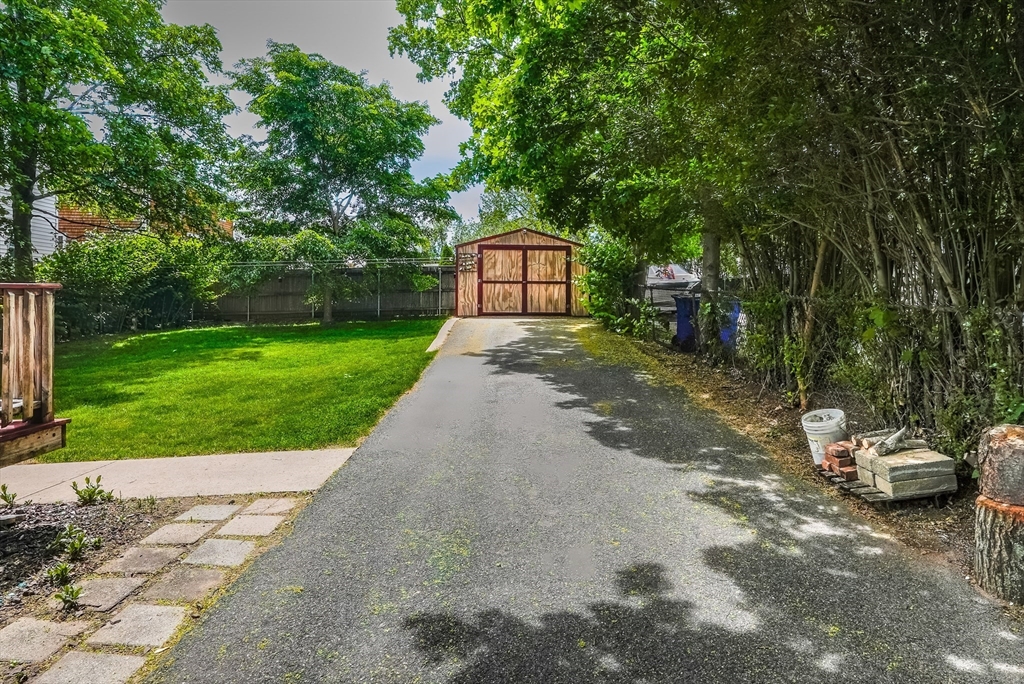 217 Brayton Avenue Fall River, MA 02721 - Photo 2 of 31