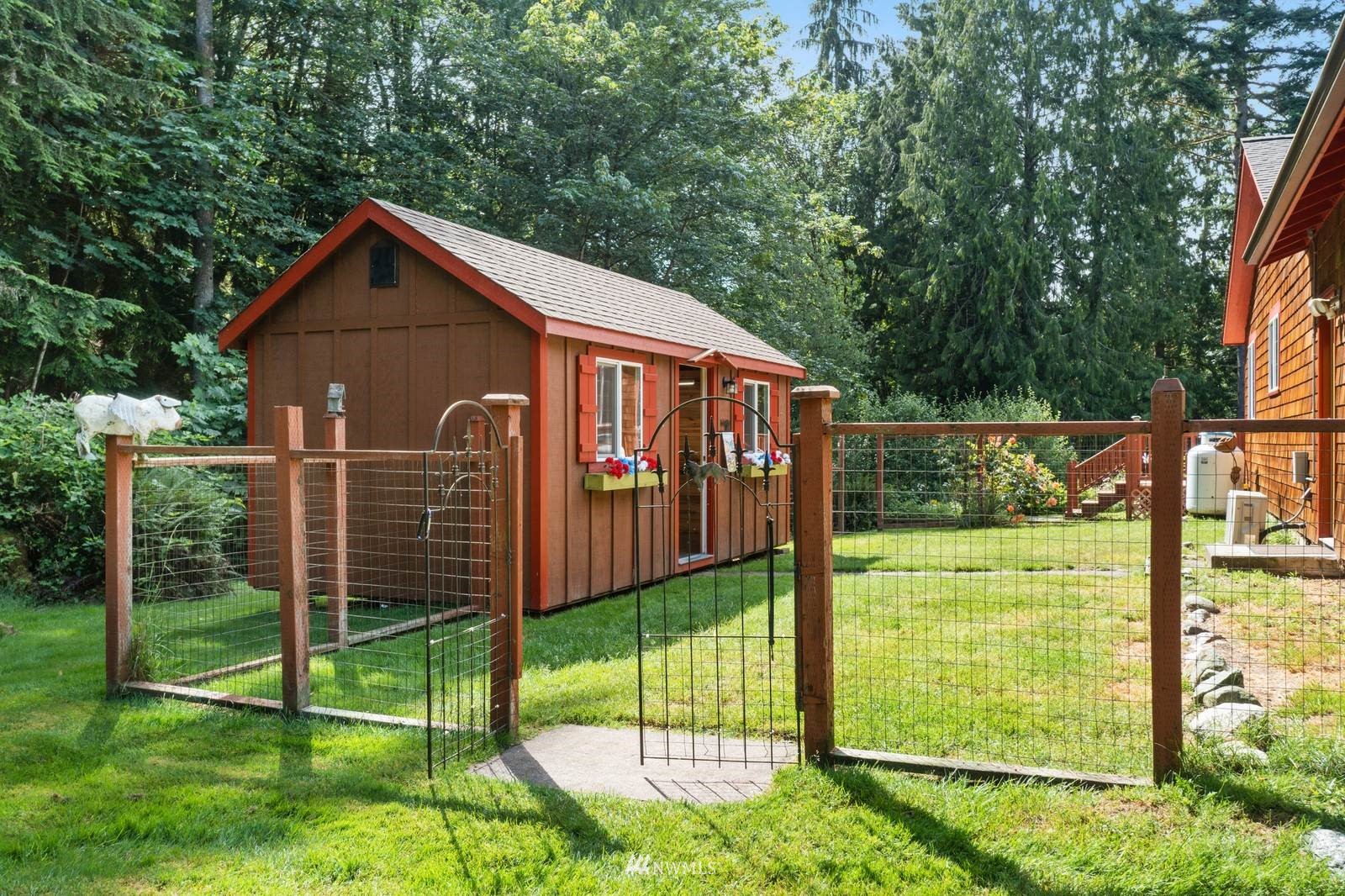 4957 Northeast Orseth Road Poulsbo, WA 98370 - Photo 4 of 39 Gallery Image 4