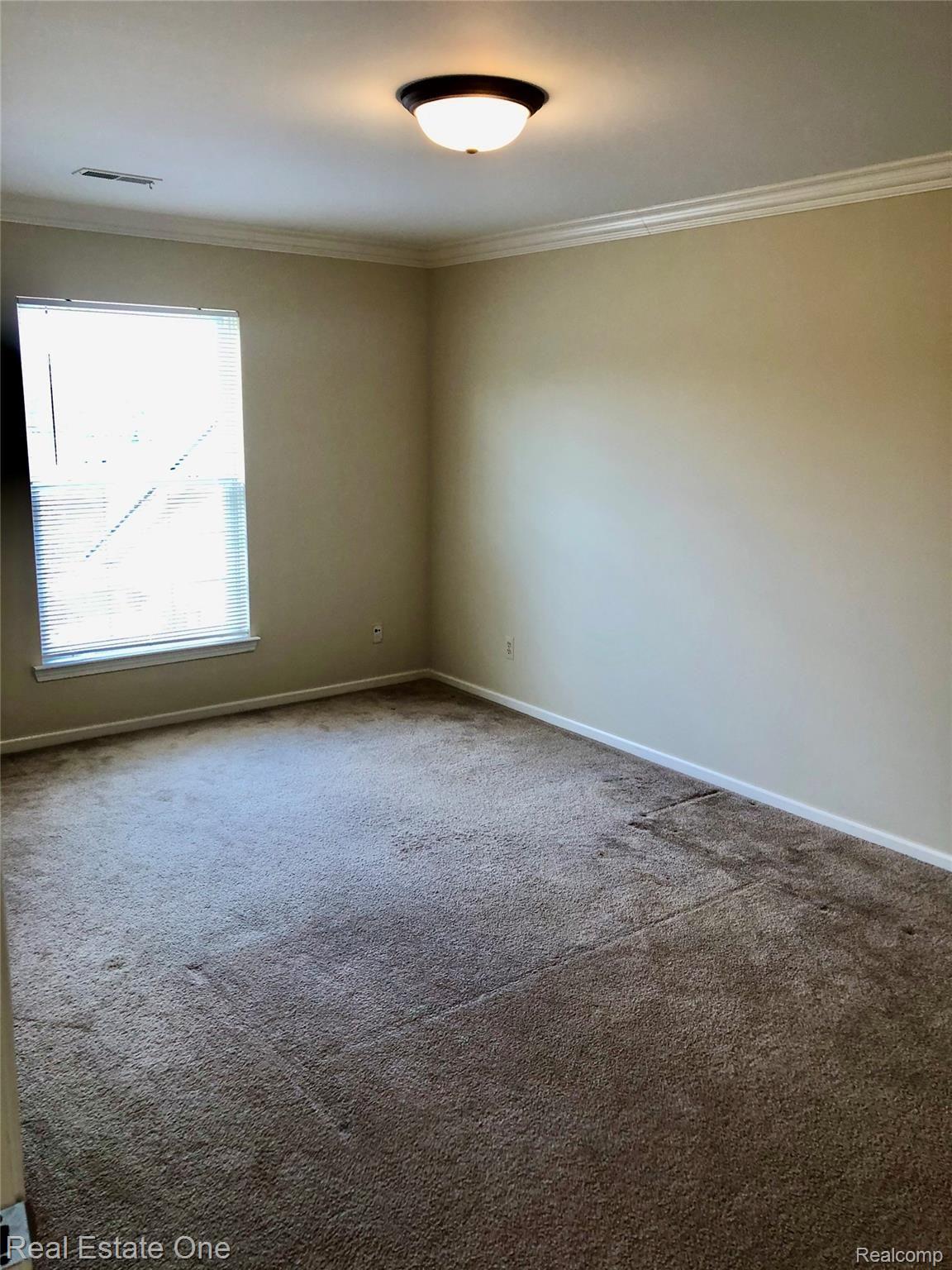 3398 Tremonte Circle Rochester, MI 48306 - Photo 21 of 31 6E80A52D-CDBF-4C8C-AC51-FBD903088FD2_1_201_a.jpeg