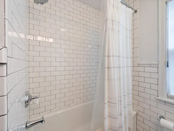 $2,995 | 4325 Chowen Avenue South, Unit 1, Minneapolis, MN 55410