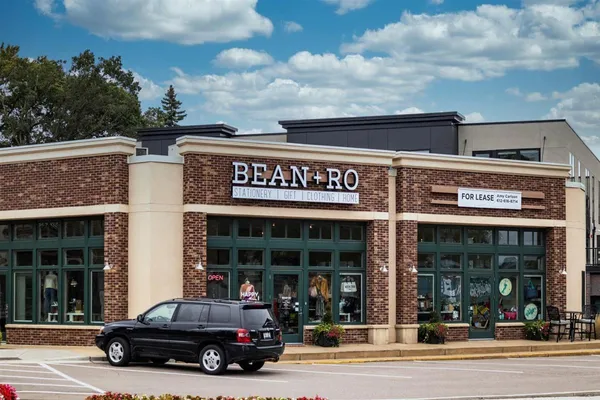 $2,995 | 4325 Chowen Avenue South, Unit 1, Minneapolis, MN 55410