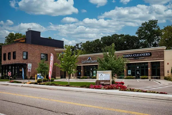 $2,995 | 4325 Chowen Avenue South, Unit 1, Minneapolis, MN 55410