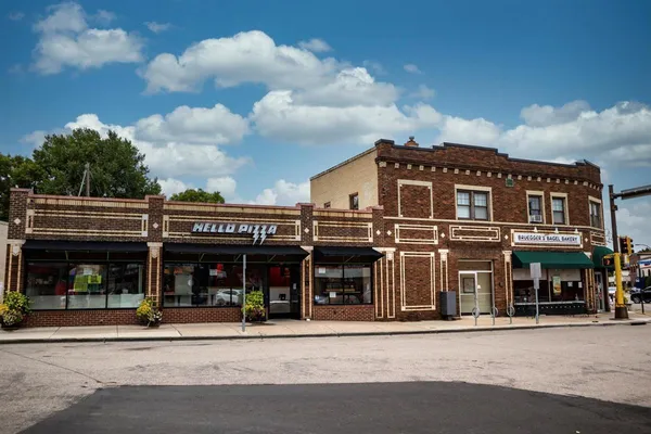 $2,995 | 4325 Chowen Avenue South, Unit 1, Minneapolis, MN 55410