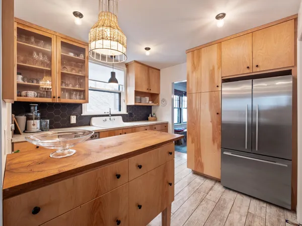 $2,995 | 4325 Chowen Avenue South, Unit 1, Minneapolis, MN 55410