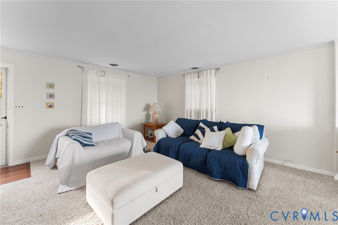 63 Bayview Lane Hague, VA 22469 - Photo 11 of 23 a living room with furniture