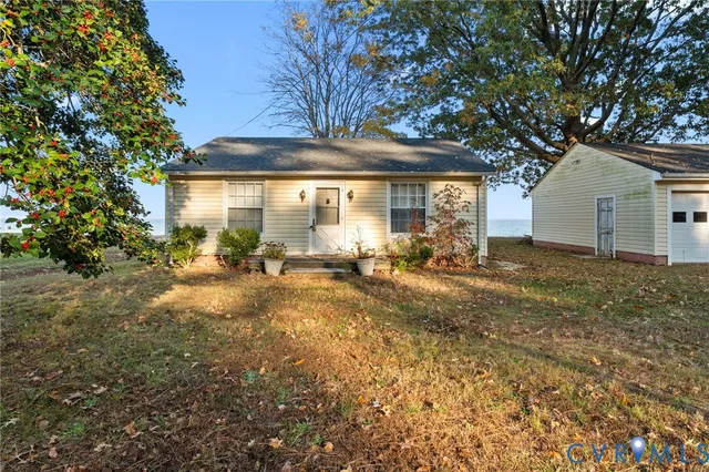 front view of house with a yard