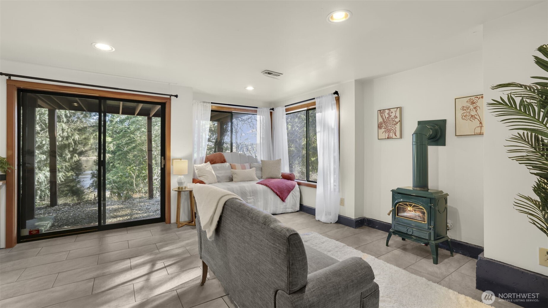 18210 West Spring Lake Drive Southeast Renton, WA 98058 - Photo 20 of 40 Gallery Image 20