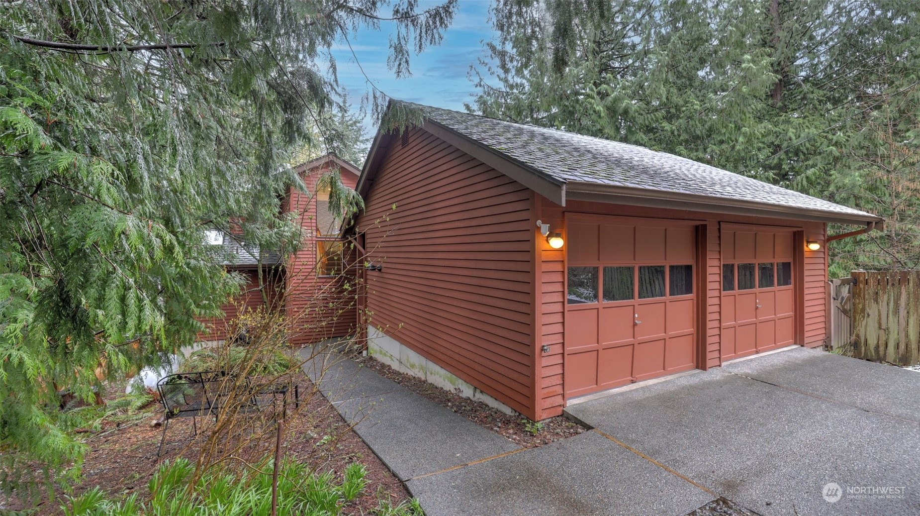 18210 West Spring Lake Drive Southeast Renton, WA 98058 - Photo 3 of 40 Gallery Image 3