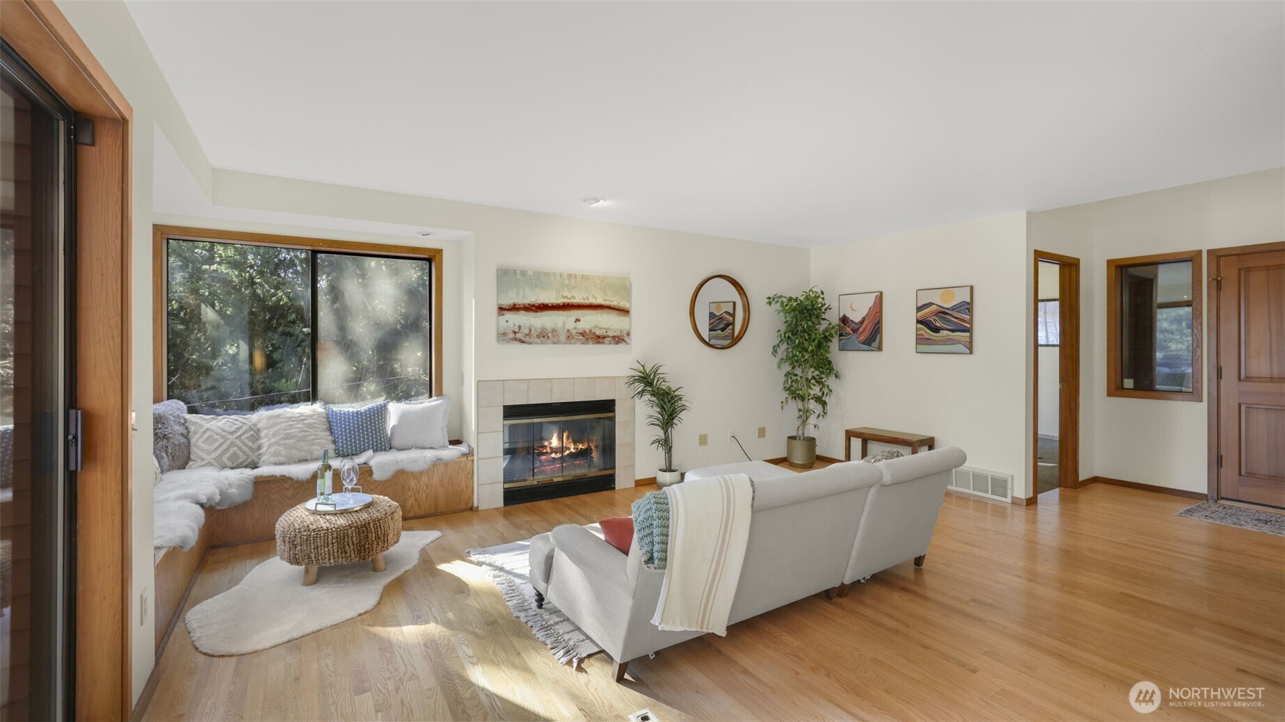 18210 West Spring Lake Drive Southeast Renton, WA 98058 - Photo 6 of 40 Gallery Image 6