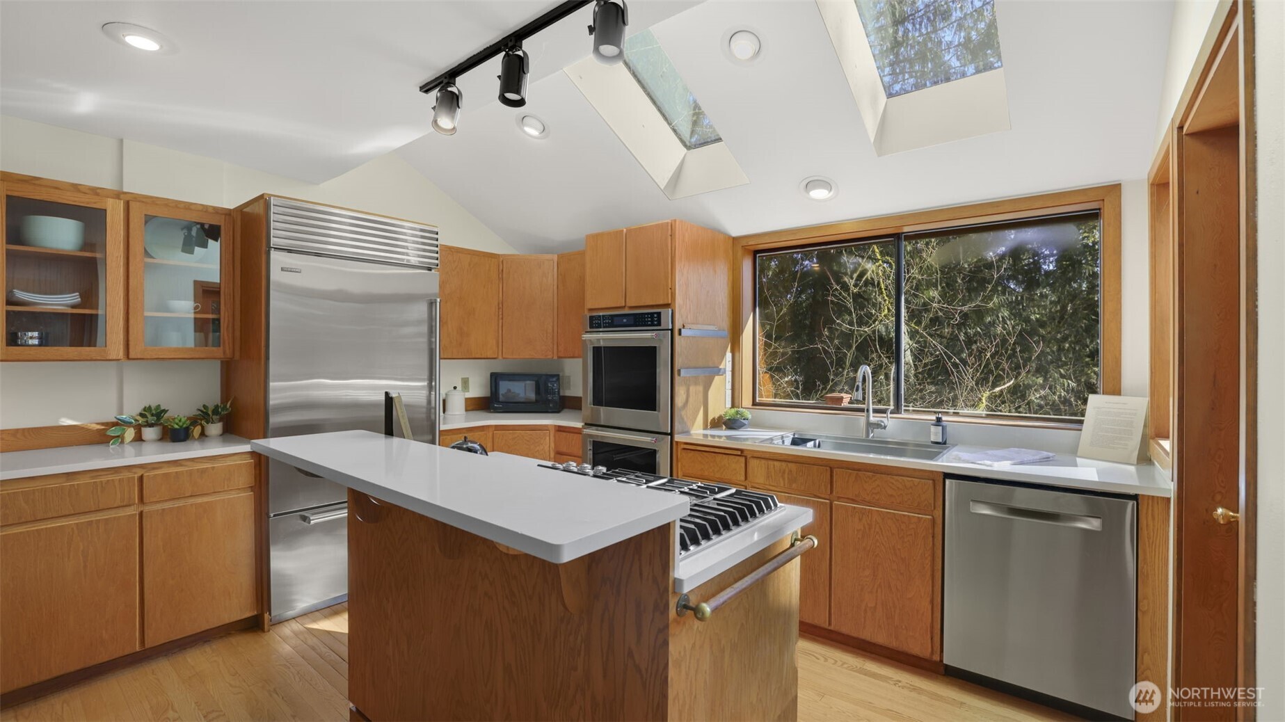 18210 West Spring Lake Drive Southeast Renton, WA 98058 - Photo 9 of 40 Gallery Image 9
