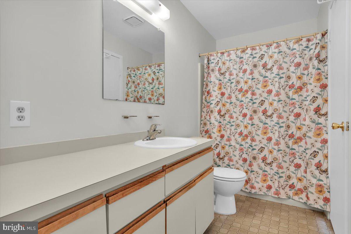 2113 Sandra Road Voorhees, NJ 08043 - Photo 20 of 23