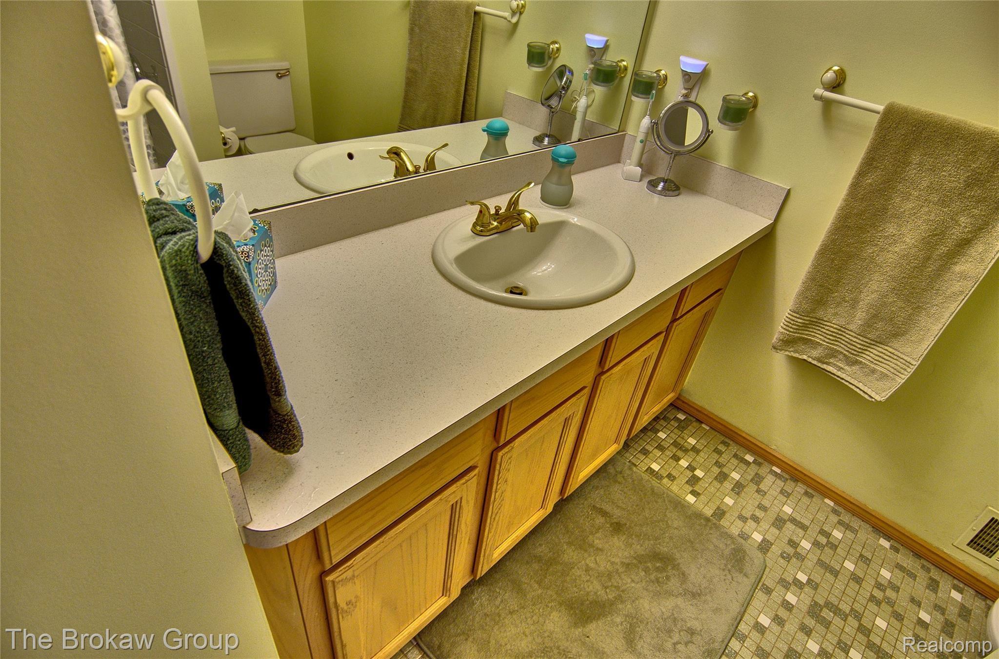 47363 Royal Road Macomb, MI 48044 - Photo 33 of 58 _DSC0079_80_81.jpg