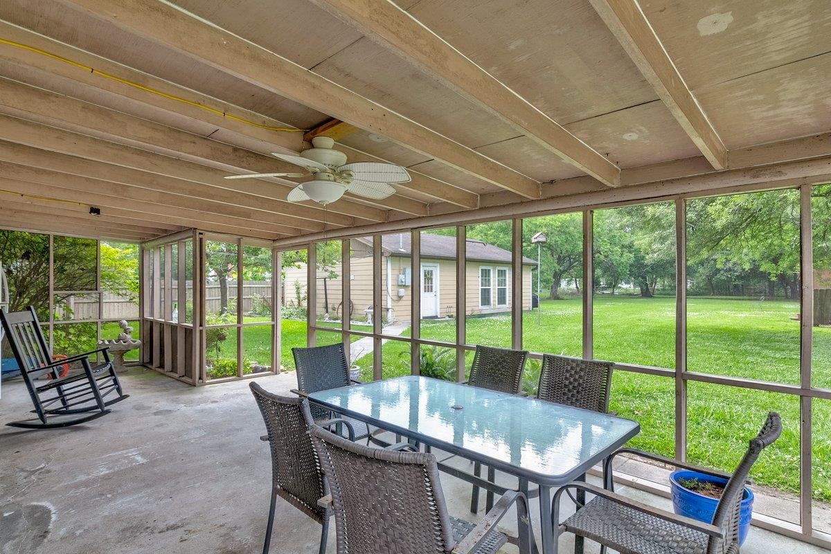 6831 Howe Street Groves, TX 77619 - Photo 20 of 34