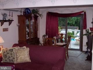 310 Hampshire Road Reading, PA 19608 - Photo 3 of 6