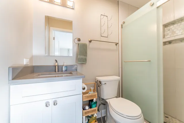 $3,000 | 1700 North Linden Avenue, Waukegan, IL 60085