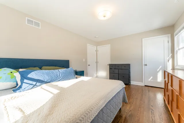 $3,000 | 1700 North Linden Avenue, Waukegan, IL 60085