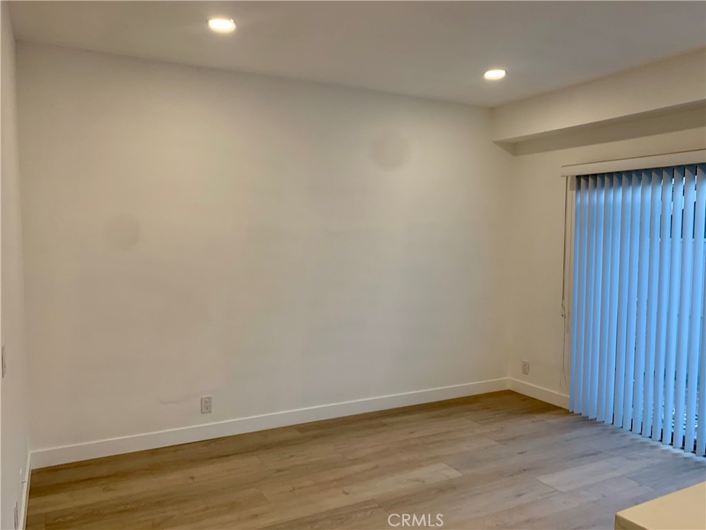 330 Fallingstar, Unit 48 Irvine, CA 92614 - Photo 8 of 27