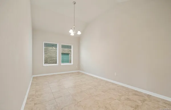 $2,050 | 8907 Arundal Garden, Converse, TX 78109