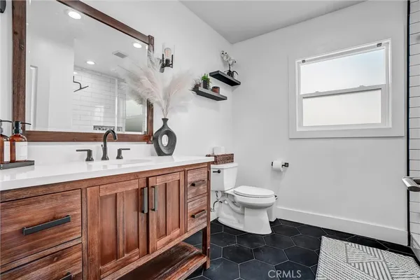 $1,499,000 | 4601 Pepperwood Avenue, Long Beach, CA 90808