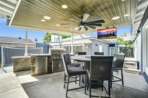$1,499,000 | 4601 Pepperwood Avenue, Long Beach, CA 90808