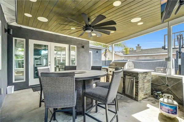 $1,499,000 | 4601 Pepperwood Avenue, Long Beach, CA 90808