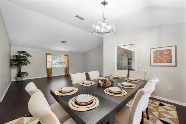 $417,500 | 10 Meadowlake Court, Winter Haven, FL 33884