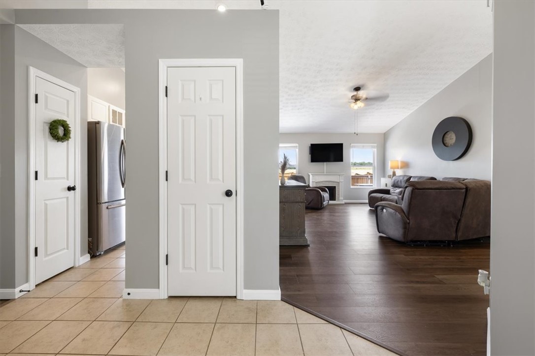 1845 Hunters Ridge Drive Troy, OH 45373 - Photo 4 of 51