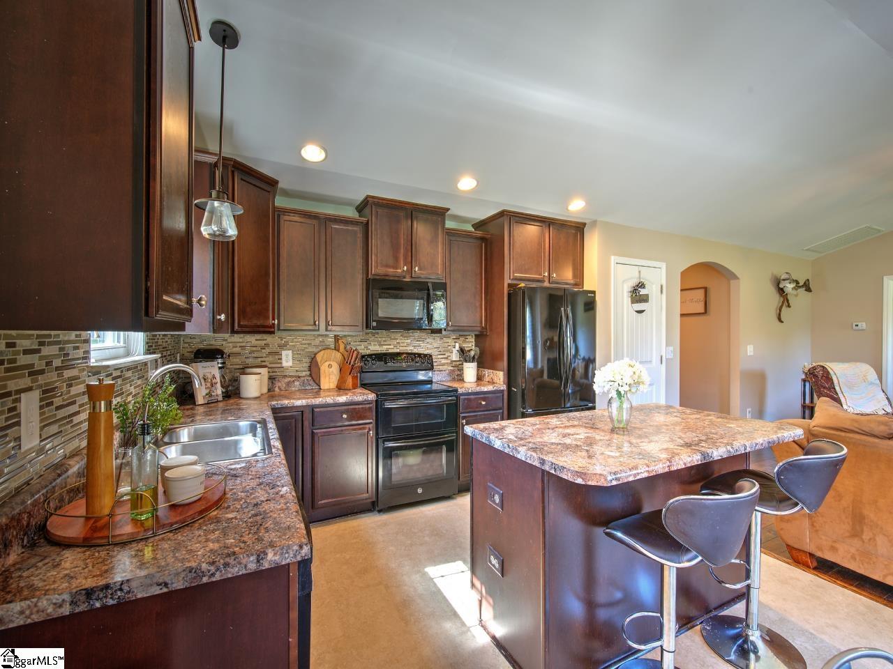 310 Holston Creek Church Road Inman, SC 29349 - Photo 10 of 31