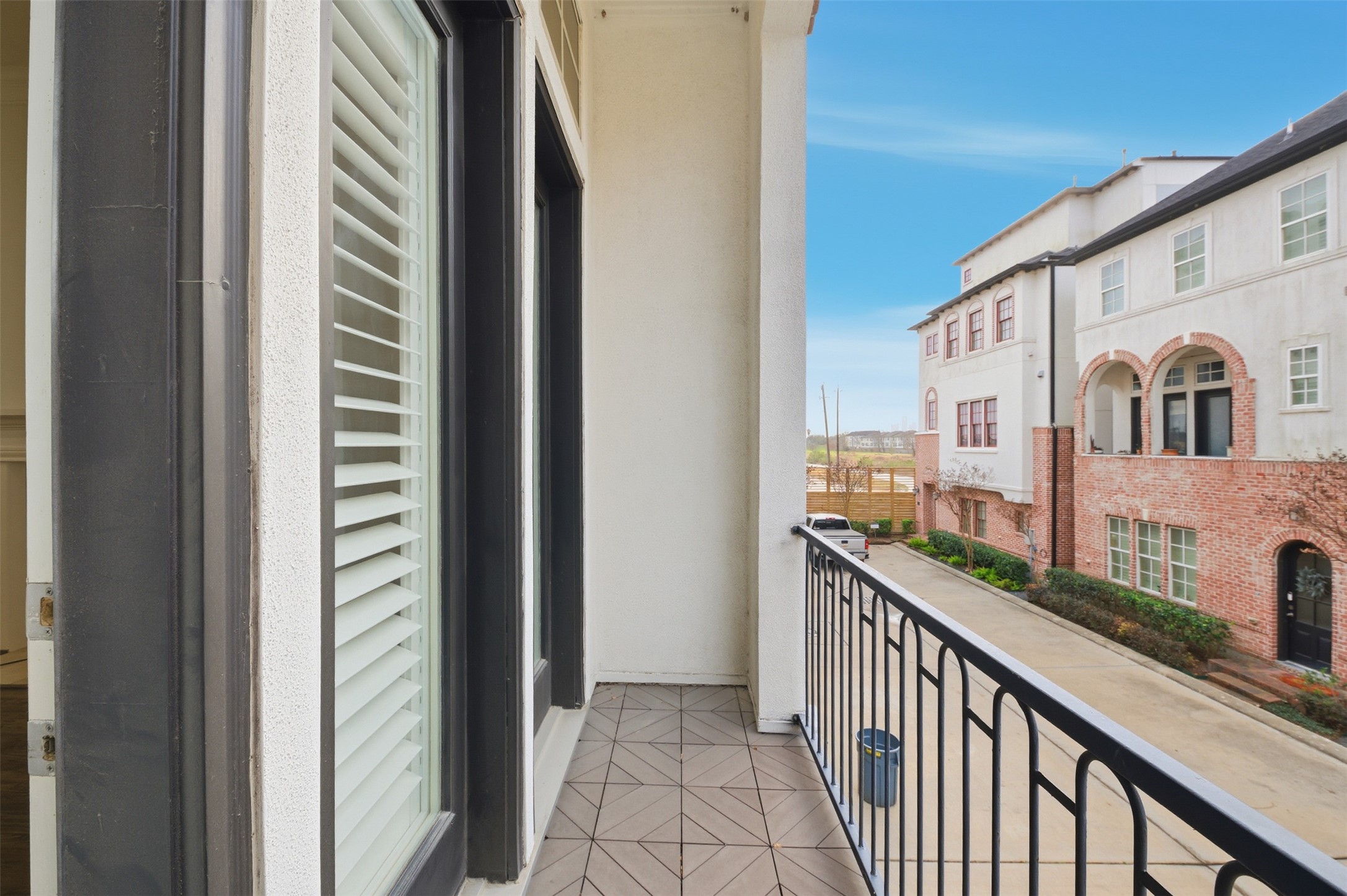 5606 Cohn Terrace Houston, TX 77007 - Photo 14 of 39