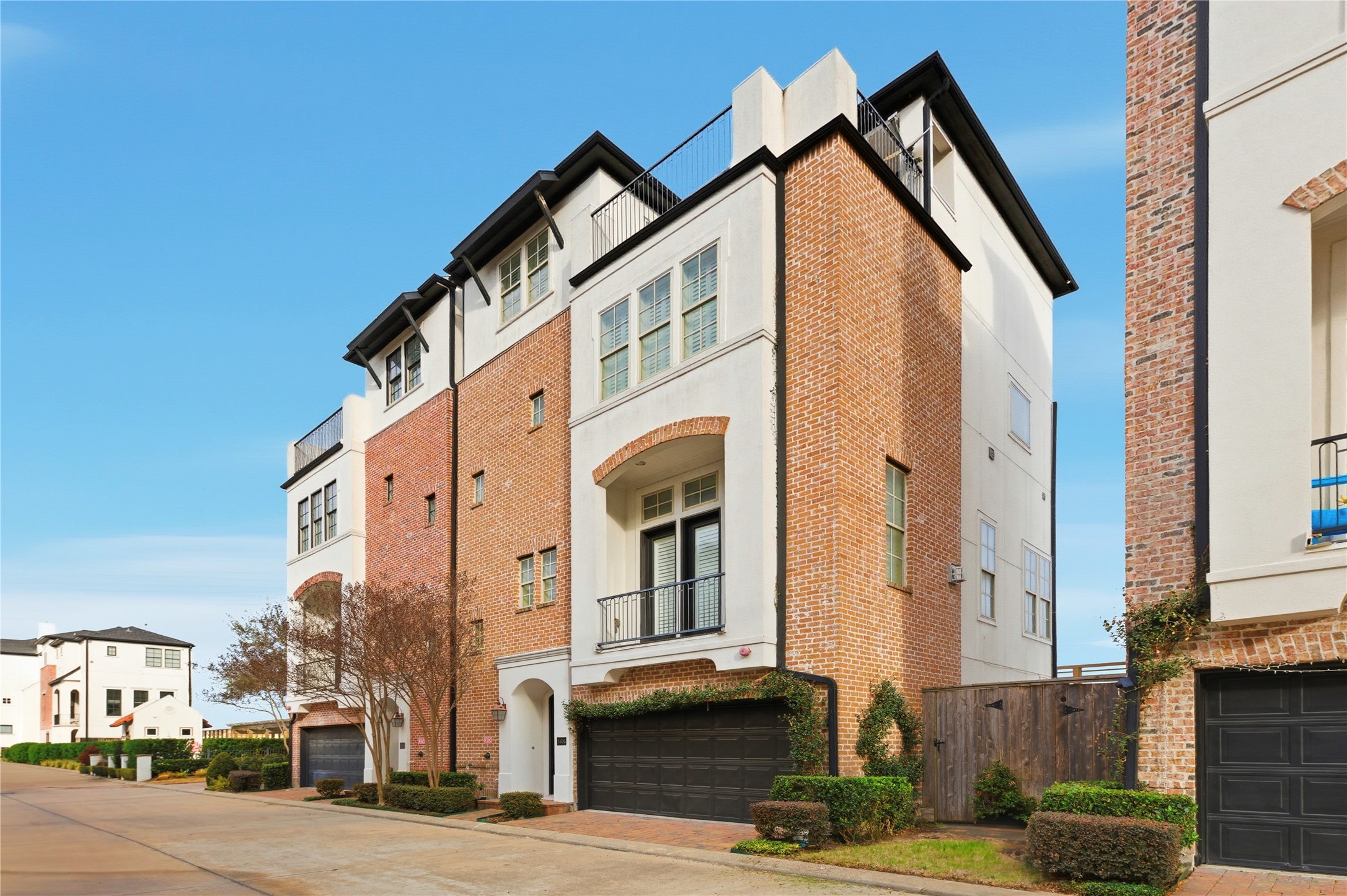5606 Cohn Terrace Houston, TX 77007 - Photo 3 of 39 a front view of a building with street view