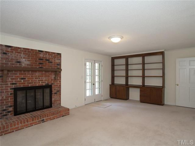 6109 Dodsworth Drive Raleigh, NC 27612 - Photo 13 of 21 View of family room from the kitchen.