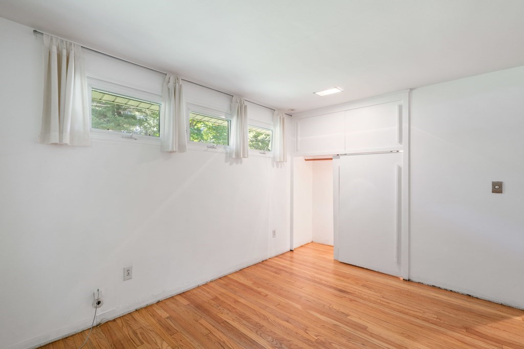 54 Brook Road Weston, MA 02493 - Photo 11 of 24