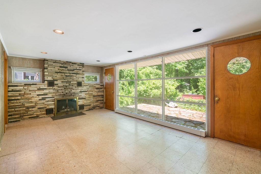 54 Brook Road Weston, MA 02493 - Photo 14 of 24