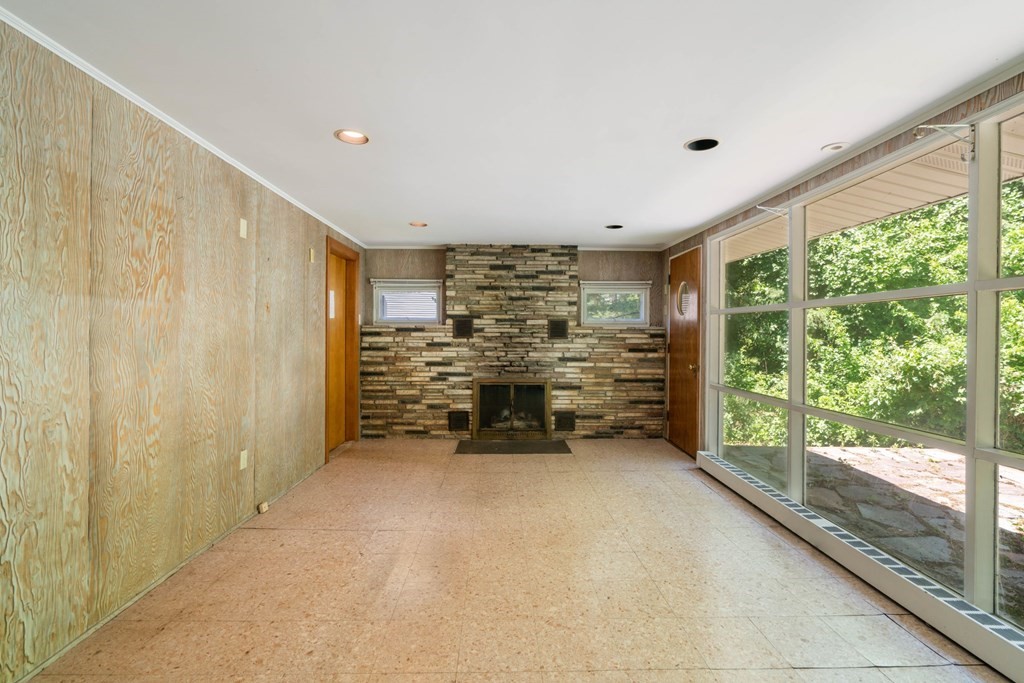 54 Brook Road Weston, MA 02493 - Photo 15 of 24