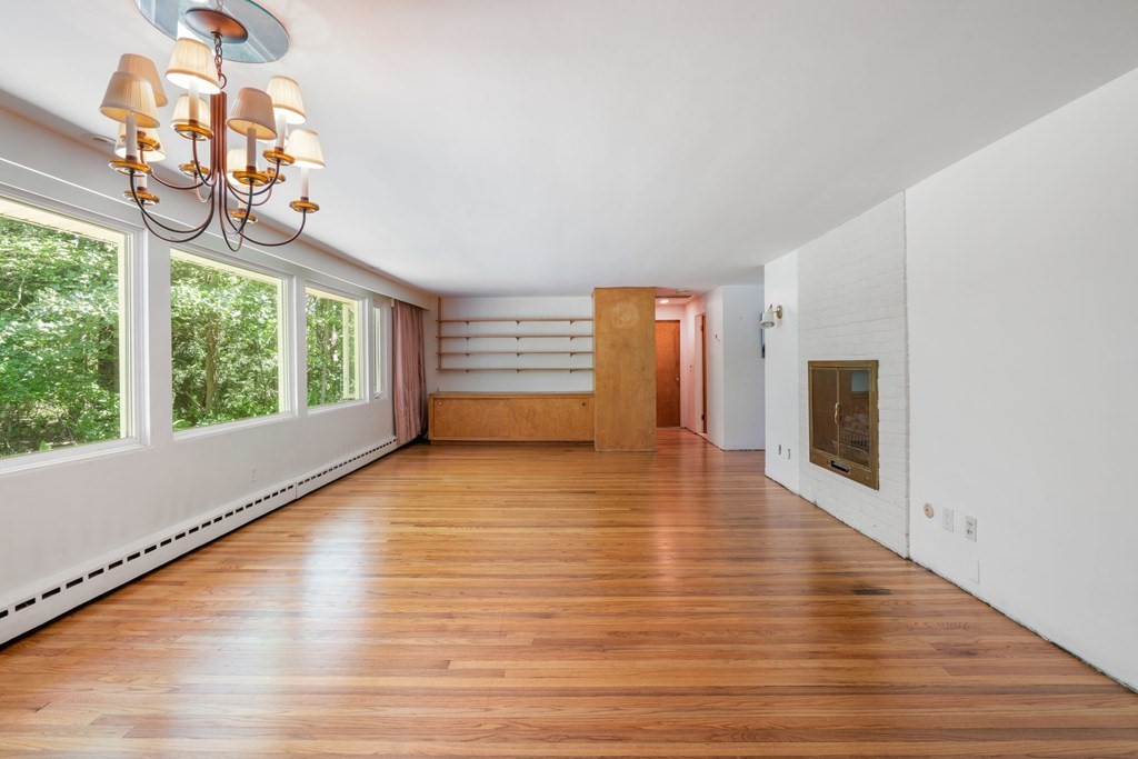 54 Brook Road Weston, MA 02493 - Photo 5 of 24