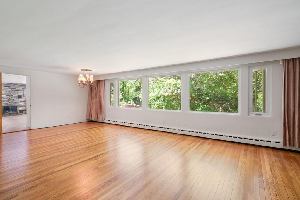 54 Brook Road Weston, MA 02493 - Photo 7 of 24