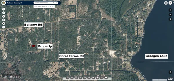 a picture of a bench in the front of a building