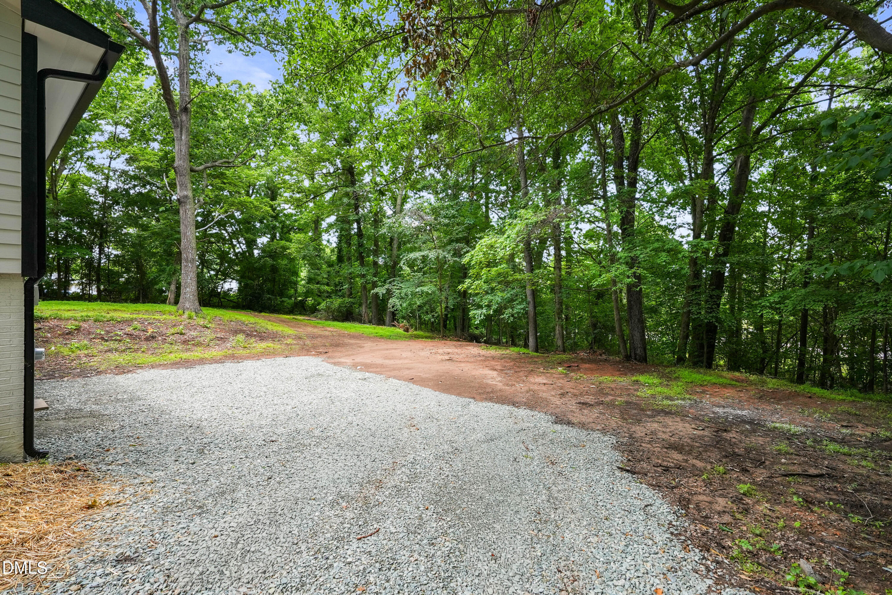 1007 McNeill Road Sanford, NC 27330 - Photo 7 of 47