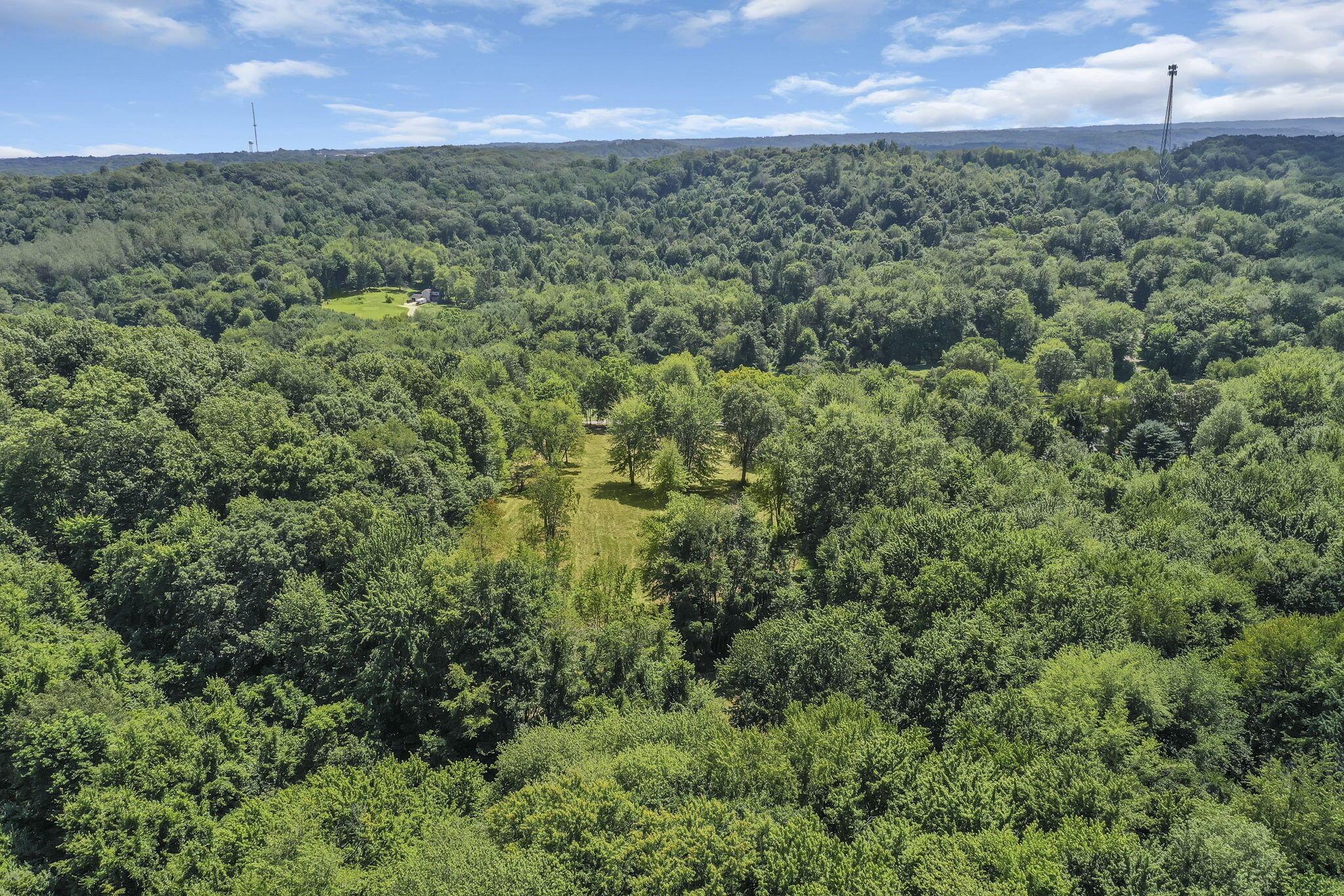 2430 Hamburg Road Southwest Lancaster, OH 43130 - Photo 11 of 38 11-web-or-mls-DJI_0551